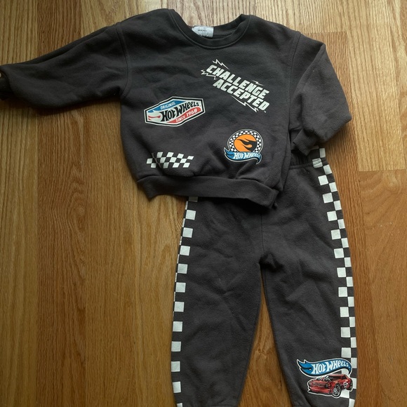 TODDLER BOYS HOT WHEELS BUNDLE - ZARA & MORE 2-3T - Picture 3 of 12